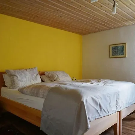 One-bedroom Lalling